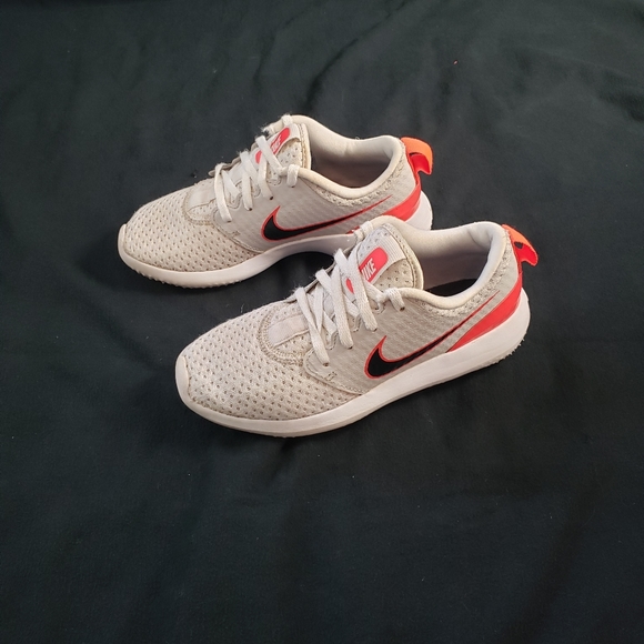 Nike Other - Nike Roshe G Jr Big Kid Golf Shoes Size 1Y 909250-103.